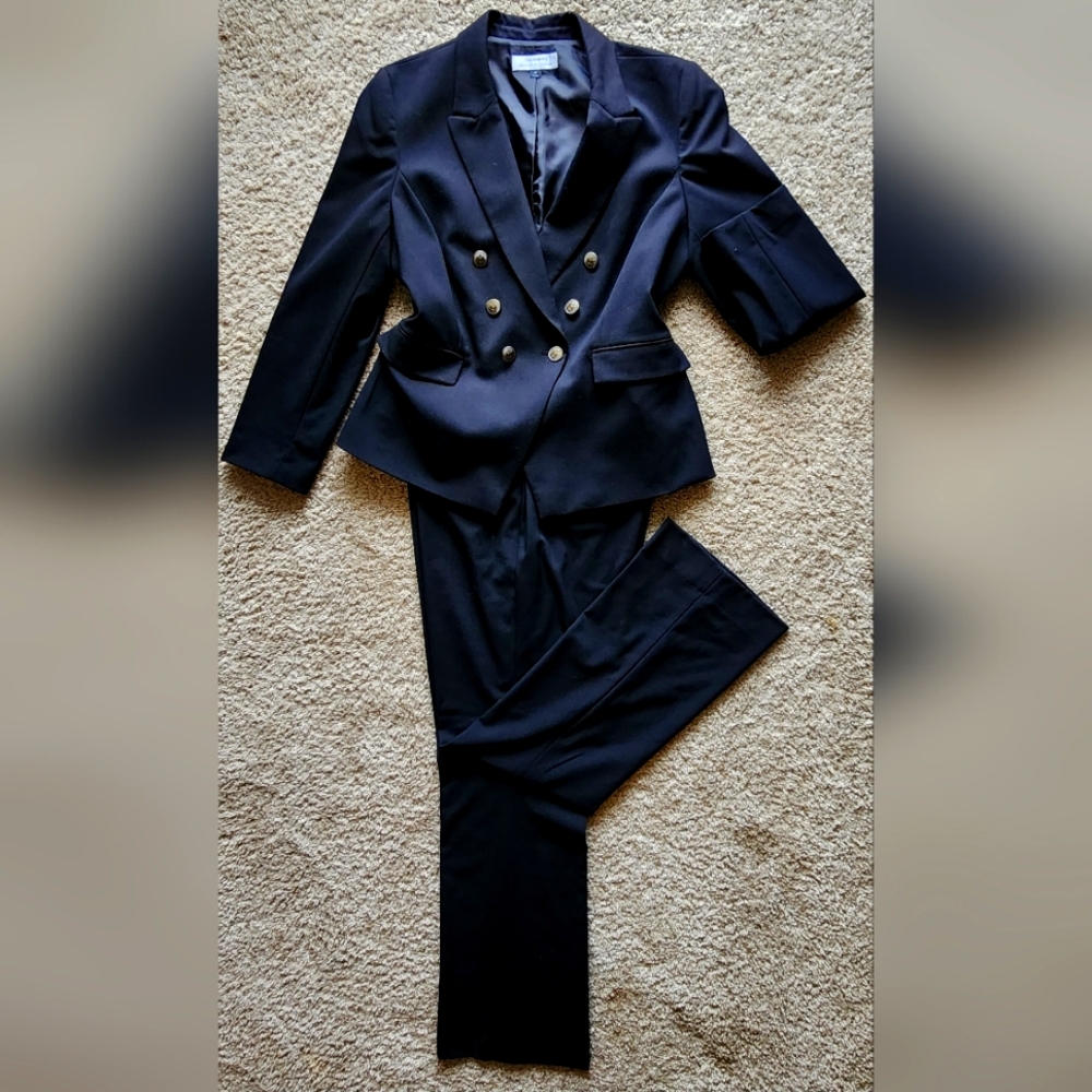 Tahari Doyble Breasted Black Pantsuit Size 18
